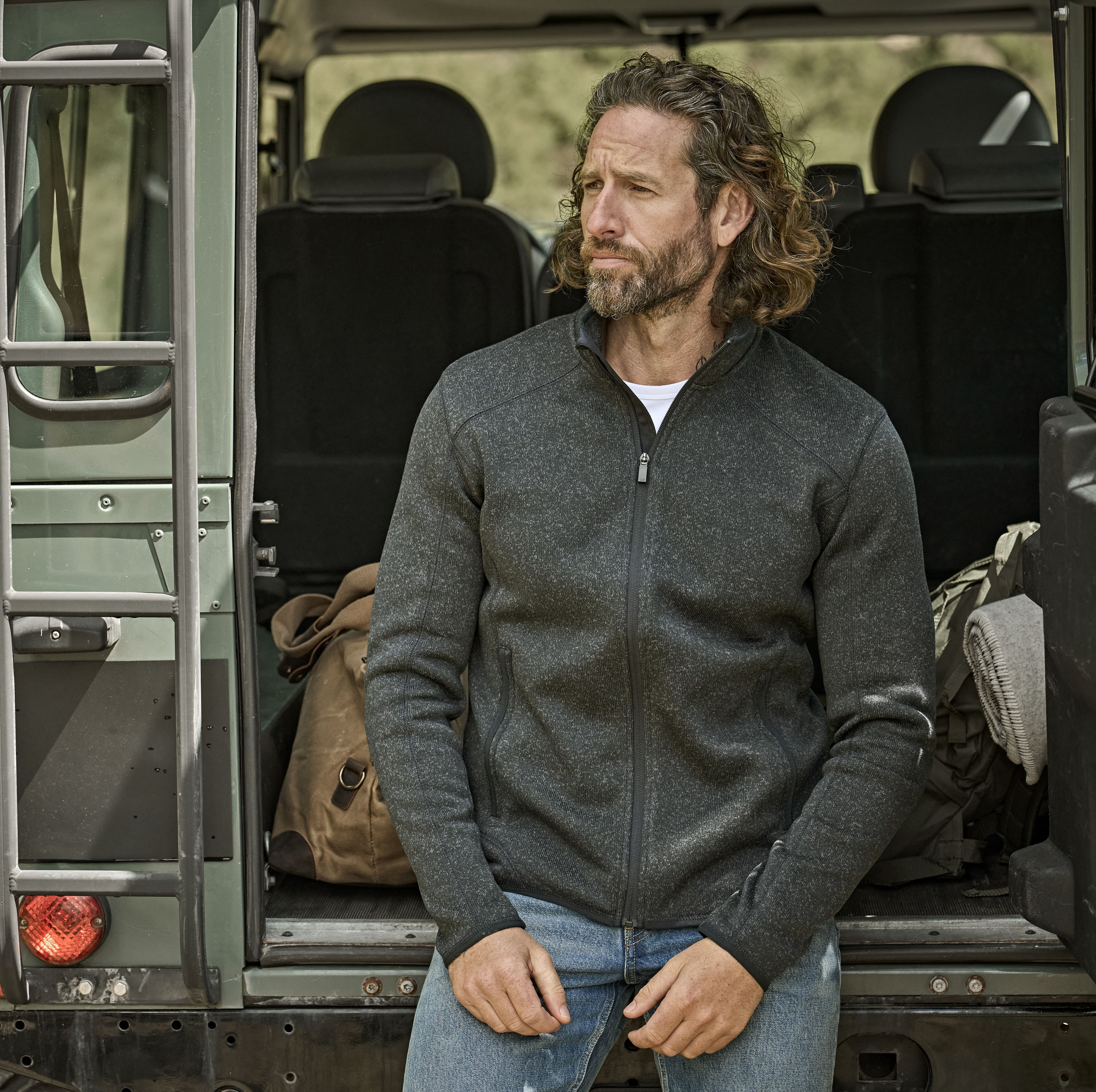 OUTDOOR FLEECE